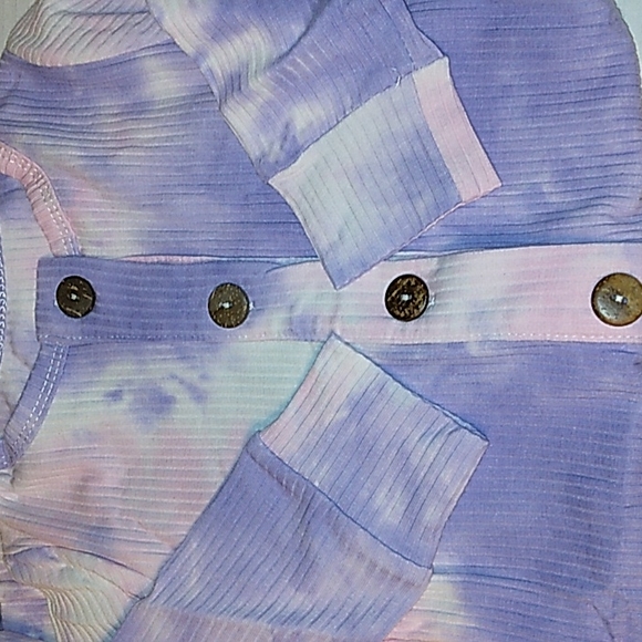 NWT Beautiful Girls Pink/Purple Ribbed Tie-dye Long Sleeve Button Down Romper - Picture 7 of 9